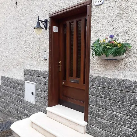 Appartamento Casa Da Tullia Ospitar Tuenno